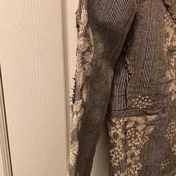 WE Embroidered Jacket - Picture 5 of 11